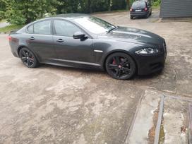Jaguar XF dalimis