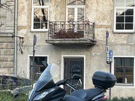 Kymco Downtown 300cc, scooters / mopeds
