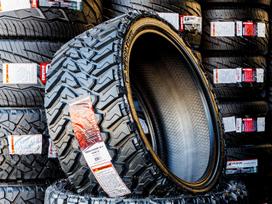 -Kita- Venom Power Terra Hunter M/T+, summer 33/13,5 R24