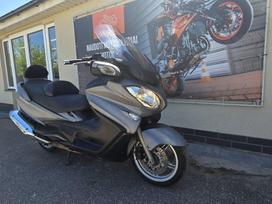 Suzuki Burgman 650cc, scooters / mopeds