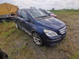 Mercedes-Benz B klasė dalimis. Automobilis ardomas dalimis запасные части автомобиля