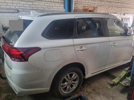 Mitsubishi Outlander Detalių pristatymas į kitus miestus