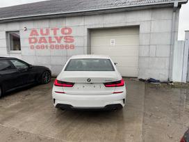 BMW 3 serija M paket odinis sildomas salonas aktyvi vaziuokle gal vaizdo kame