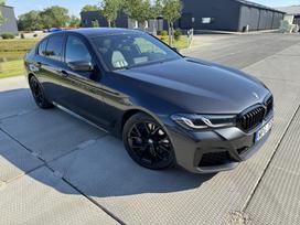 BMW 540, Седан