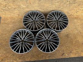 BMW 8 serija, 8072025, Cen27192