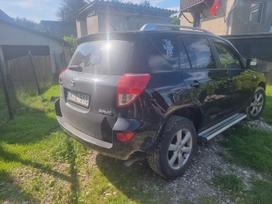 Toyota Rav4 dalimis. Europinis rav4 dalimis