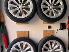 Tesla, lengvojo lydinio, R19