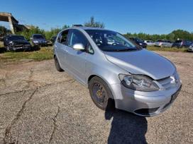 Volkswagen Golf Plus for parts. Automobilis ardomas dalimis запасные части автомобил