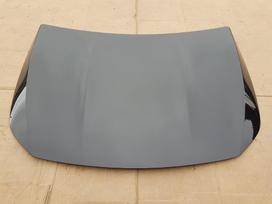 Mercedes-Benz CLA klasė, A118, Kapotas a1188804700 grotelė a1188880000 a0008880400 a11888