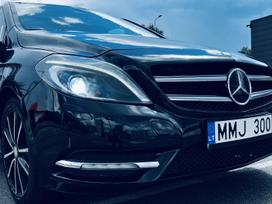 Mercedes-Benz B200, 1.6 l., Хэтчбек