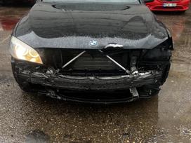 BMW 740 по частям. Ką tik gautas automobilis po autoįvykio variklis ką t