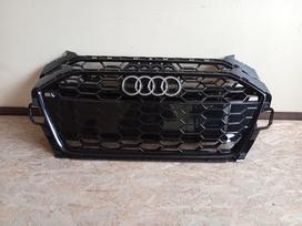 Audi A4 радиаторная решётка