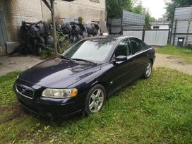 Volvo S60 Perkame automobilius ir jų dalis išrašome pažymas paramai gauti