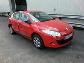 Renault Megane dalimis. Turime ivairiu prancuzisku automobiliu modeliu ivairiu v