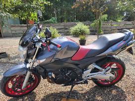 Suzuki GSR 599cc, street / classic