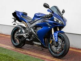 Yamaha R1, sporta / superbikes