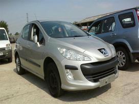 Peugeot 308 dalimis. Turime ivairiu prancuzisku automobiliu modeliu ivairiu v