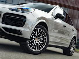 Porsche Cayenne, 2.9 l., off-road / crossover