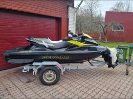 Sea-Doo RXT 260RS, jet skis