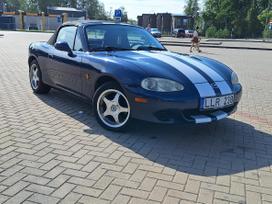 Mazda MX-5, 1.6 l., convertible
