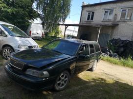 Volvo V70 Perkame automobilius ir jų dalis išrašome pažymas paramai gauti