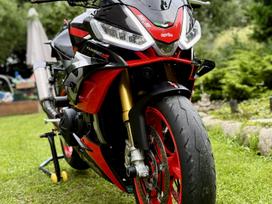Aprilia Tuono 1100cc, street / classic