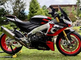 Aprilia Tuono 1100cc, street / classic