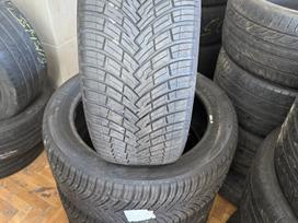Pirelli Scorpion SF, all-season 235/50 R19