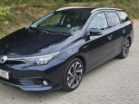 Toyota Auris, universalas