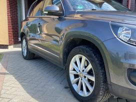 Volkswagen Tiguan, 1.4 l., Внедорожник / Кроссовер