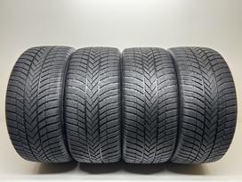 Bridgestone Blizzak LM005 2025m, winter 245/40 R19