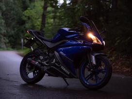 Yamaha YZF 125cc, superbikes