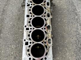 BMW 540, 8602099, dzinēja detaļas
