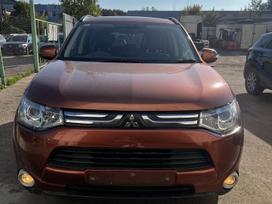 Mitsubishi Outlander for parts. Ką tik gautas automobilis variklis dirba nepriekaišti