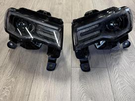 Jeep Grand Cherokee lights