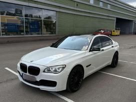 BMW 750, 5.0 l., saloon / sedan