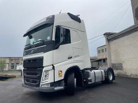 Volvo FH500 XL cab, double sleeper