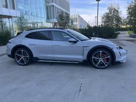 Porsche Taycan, 93 kWh, wagon