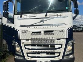Volvo FH500, double sleeper