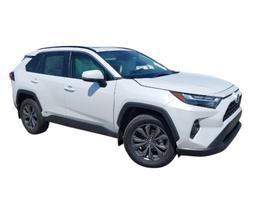 Toyota RAV4 for parts. Apie mus prekiaujame tik originaliomis automobilių de