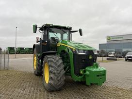 John Deere 8R410, traktoriai