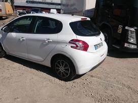 Peugeot 208 dalimis