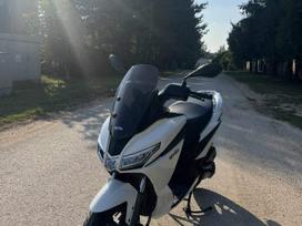 Aprilia SXR 49cc, scooters / mopeds