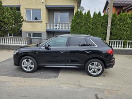 Audi Q3, 2.0 l., off-road / crossover