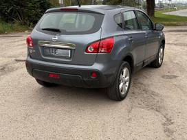 Nissan Qashqai, 2.0 l., off-road / crossover