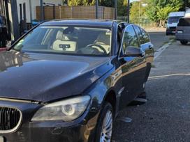 BMW 7 serija 37069885048