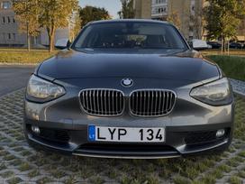 BMW 118, hatchback