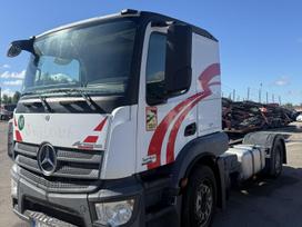 Mercedes-Benz Actros 1843, 1 спальное место