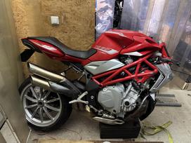 MV Agusta Brutale, street / klasikiniai