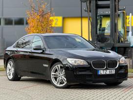 BMW 750, 4.4 l., sedanas